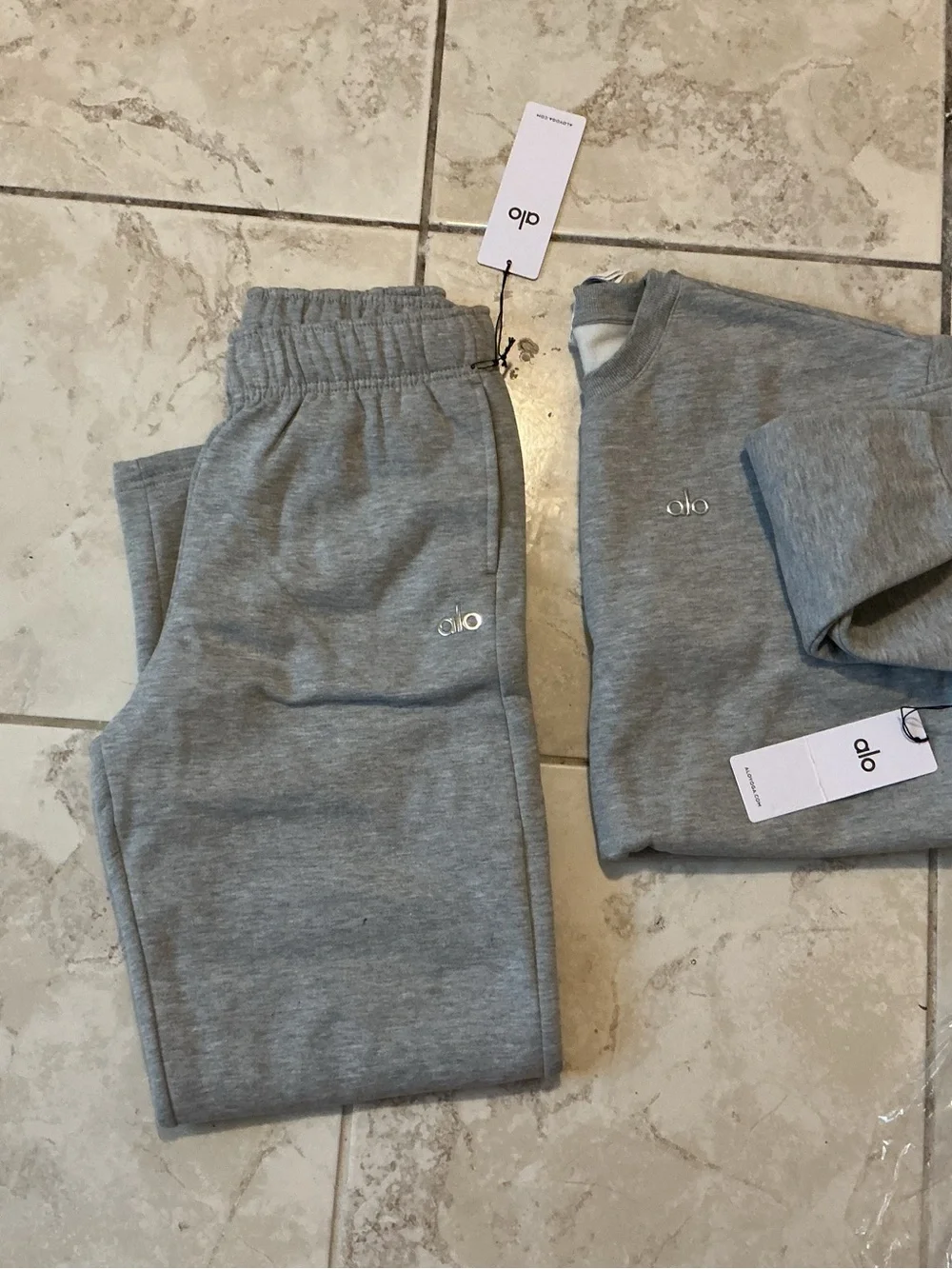 ALO Yoga Kids Light Grey Jogger Sweatpants Set
